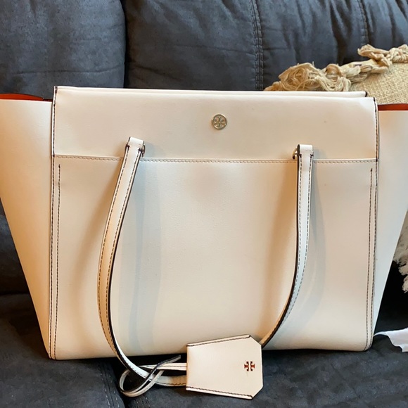 Tory Burch Handbags - Tory Burch Parker Tote